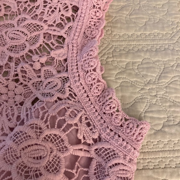 NANETTE LEPORE GORGEOUS SUGAR PLUM LILAC LACE TOP ZIPPER Down Back Lined EUC - Picture 5 of 12